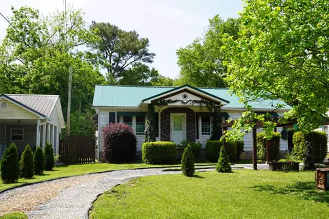 106 Harker Rd, Fort Oglethorpe, GA 30742