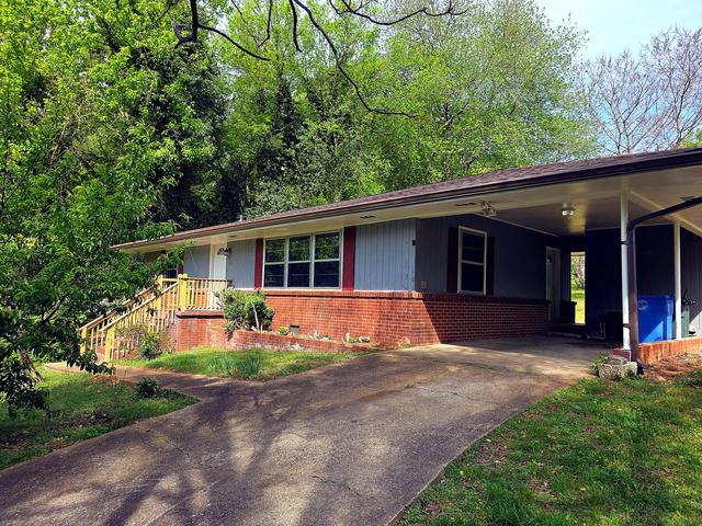 3521 E Crest Dr, Chattanooga, TN 37406