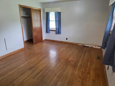 Bedroom - 116 Diane Dr, Dalton, GA 30721 photo 1 of 2