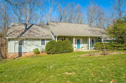 215 Stratford Way, Signal Mountain, TN 37377