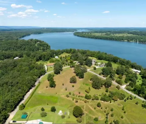 16653 N N Star Cir, Sale Creek, TN 37373