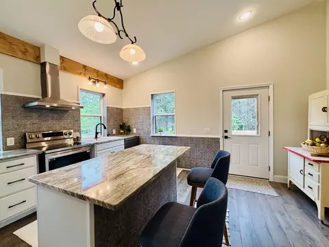 Kitchen - 197 Echo Point Rd, Dunlap, TN 37327 photo 2 of 5