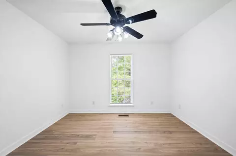 Bedroom - 6904 Spinmaker Cv, Ooltewah, TN 37363 photo 5 of 7