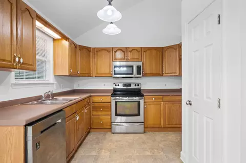 Kitchen - 6904 Spinmaker Cv, Ooltewah, TN 37363 photo 1 of 1