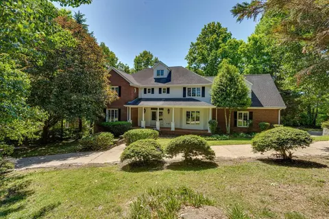 9228 Rocky Cove Dr, Chattanooga, TN 37421