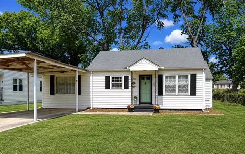 4911 Carolyn Ln, Chattanooga, TN 37411