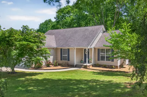 5696 Edgmon Rd, Ooltewah, TN 37363