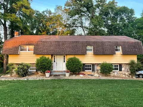 2210 Haven Crest Dr, Chattanooga, TN 37421