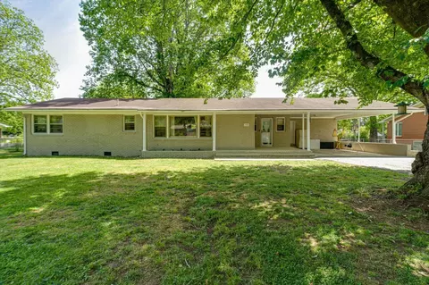 908 Highland Ave, Jasper, TN 37347