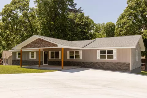 17 Hill St, Ringgold, GA 30736
