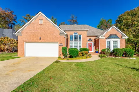 1615 Gunston Hall Rd, Hixson, TN 37343