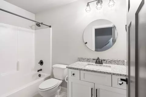 Bath - 831 Dedmon Rd, Ringgold, GA 30736 photo 5 of 5