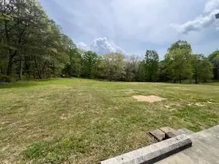 1106 Red Bud Rd, Soddy Daisy, TN 37379