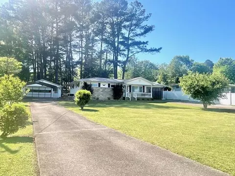 238 Dry Valley Rd, Rossville, GA 30741