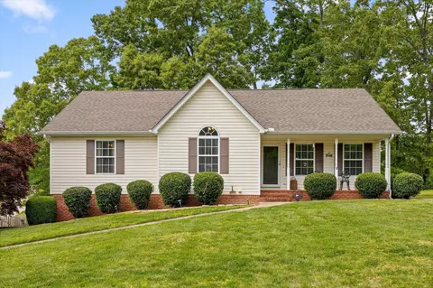 10155 Bear Trail Dr, Soddy Daisy, TN 37379