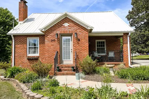 245 Hiwassee Ave NE, Cleveland, TN 37312