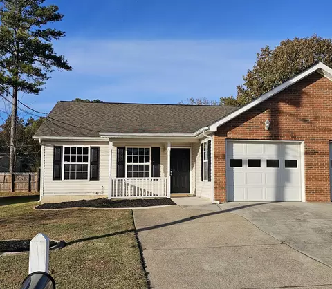 239 Flagstone Dr, Rossville, GA 30741