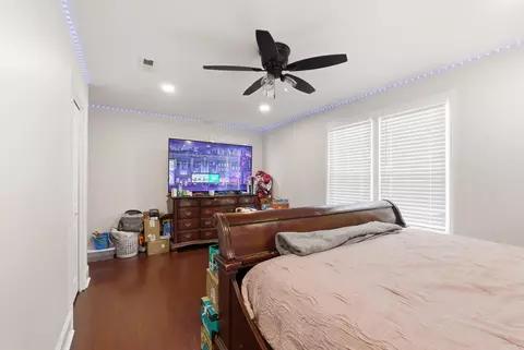 Bedroom - 6133 E Brainerd Rd, Chattanooga, TN 37421 photo 7 of 7