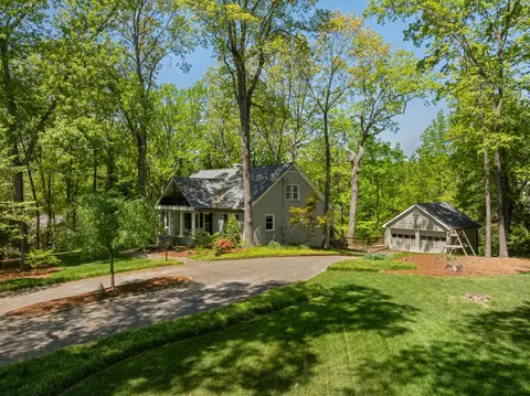 111 Riverpoint Rd, Signal Mountain, TN 37377