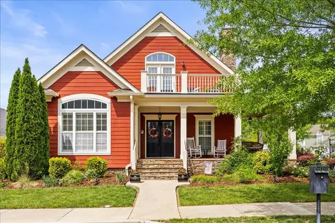 8625 Homecoming Dr, Chattanooga, TN 37421