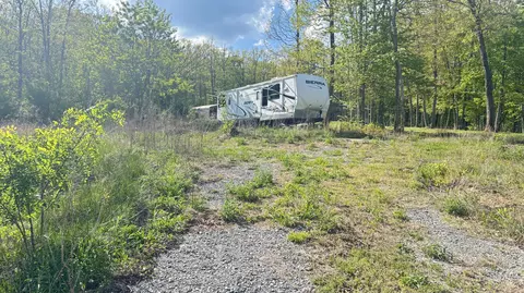 669 Shadowland Dr, Graysville, TN 37338