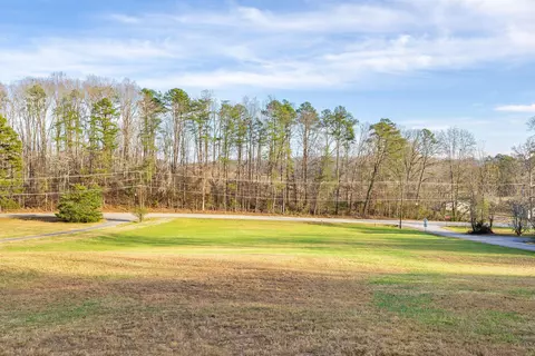 4363 University Dr, Ooltewah, TN 37363