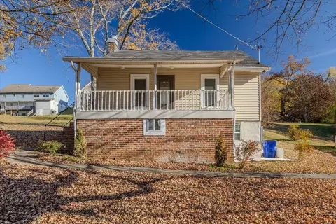 709 Westover Dr SW, Cleveland, TN 37311