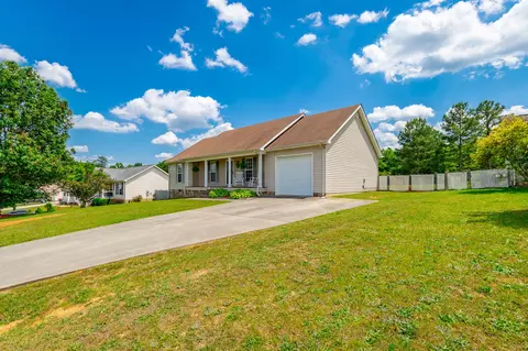 469 Daisy Ln, Chatsworth, GA 30705