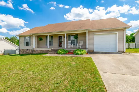 469 Daisy Ln, Chatsworth, GA 30705