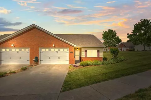 9619 Scarlet Oak Ln #40, Ooltewah, TN 37363