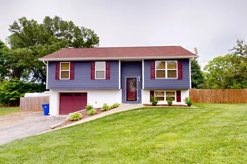 131 Dorset Ln SE, Cleveland, TN 37323