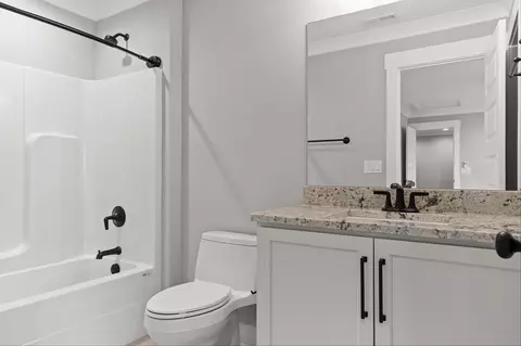Bath - 4037 Barnsley Loop, Ooltewah, TN 37363 photo 6 of 6