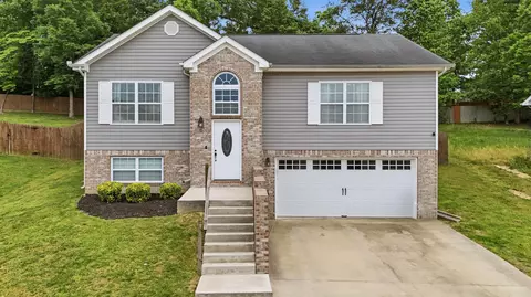 2045 Short Leaf Ln, Soddy Daisy, TN 37379