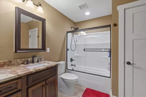Bath - 316 Compass Dr, Jasper, TN 37347 photo 4 of 4