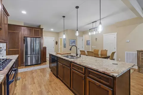 Kitchen - 316 Compass Dr, Jasper, TN 37347 photo 5 of 6