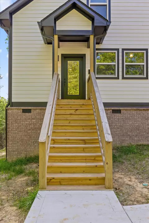 Exterior - 3227 Bluff View Dr W, Dunlap, TN 37327 photo 3 of 11