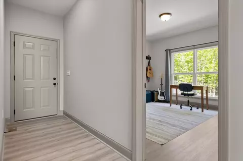 Entry Way - 3227 Bluff View Dr W, Dunlap, TN 37327 photo 5 of 13