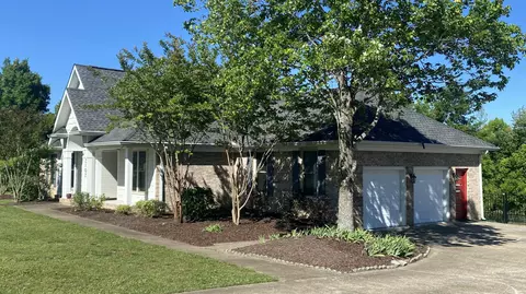 2102 Jenkins Rd, Chattanooga, TN 37421