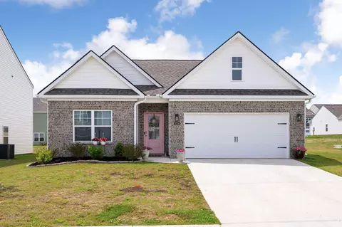 8534 Dewberry Dr, Ooltewah, TN 37363