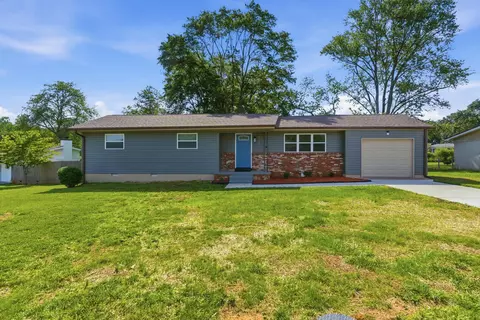 1233 Radmoor Dr, Chattanooga, TN 37421