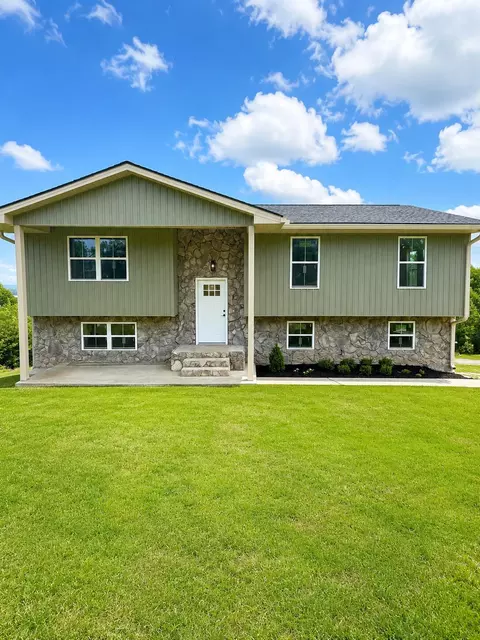 6909 Sandy Cove Dr, Harrison, TN 37341