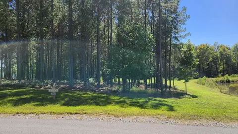 705 Crockett Loop #JF-67, Jasper, TN 37347