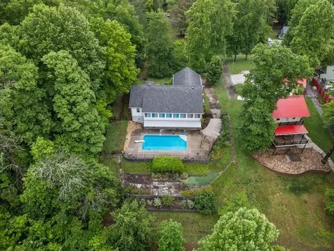 719 Lakehaven Cir, Decatur, TN 37322