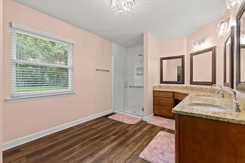 Bath - 636 Pine Brow Trl, Chattanooga, TN 37421 photo 1 of 5
