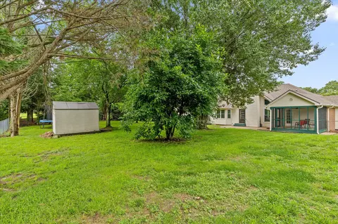 Exterior - 636 Pine Brow Trl, Chattanooga, TN 37421 photo 6 of 10