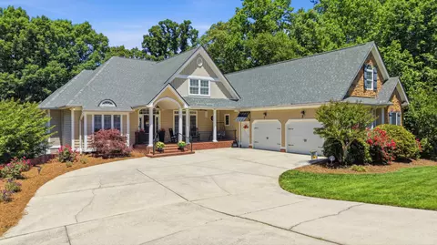 56 Saddle Brooke Ln, Rock Spring, GA 30739