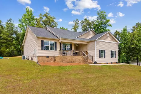 137 Hickory Ln, Chatsworth, GA 30705