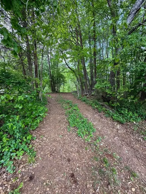 5512 Barrington Country Cir, Ooltewah, TN 37363