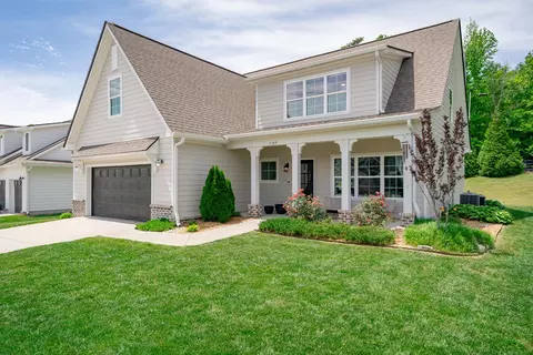 1369 Baldwin Field Cir, Hixson, TN 37343
