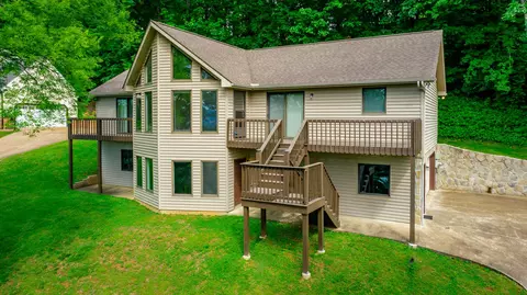 6512 Stonington Dr, Hixson, TN 37343